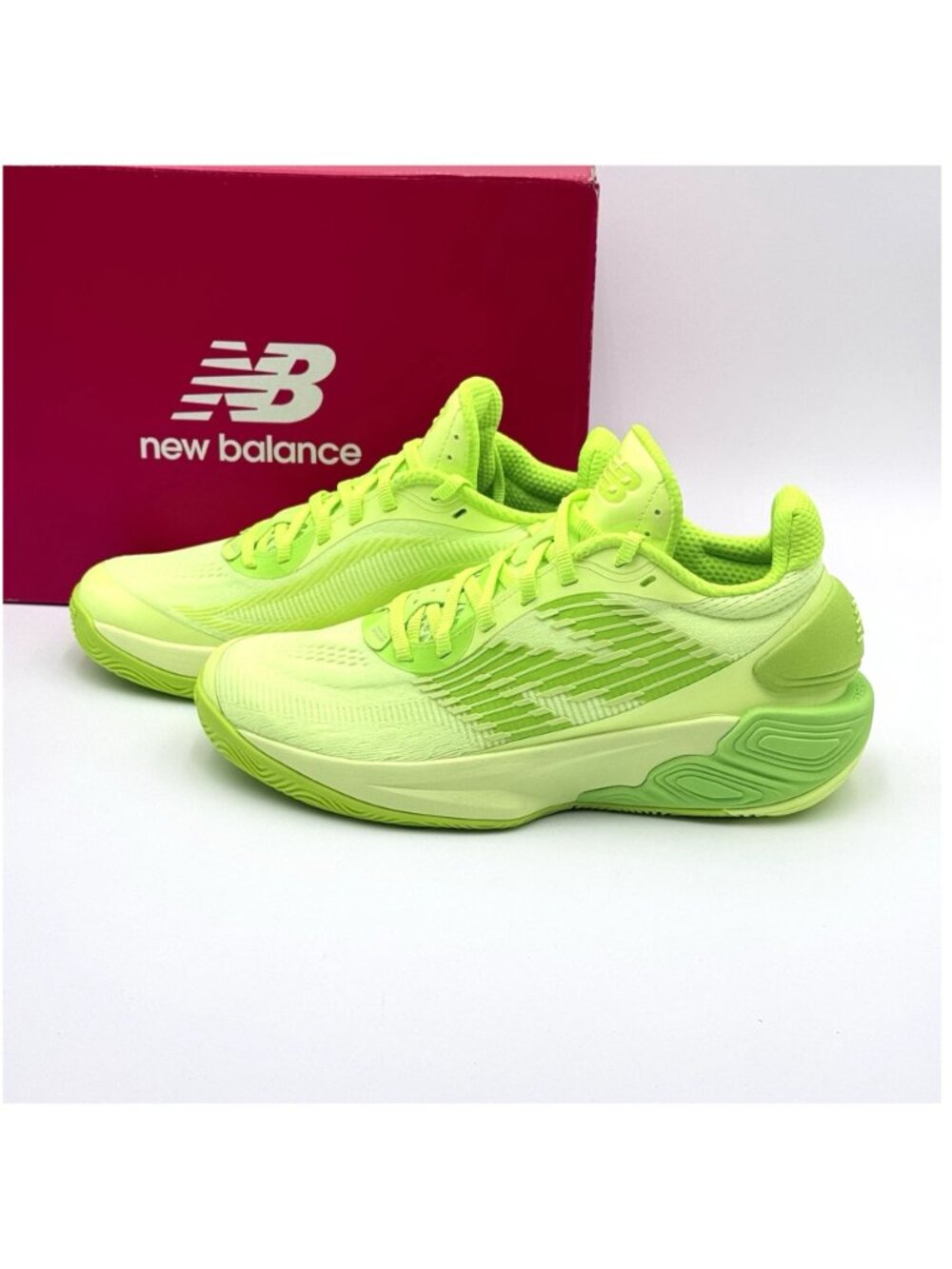 NEW New Balance TWO WXY V5 Basketball Shoes Men's Size 9 / Women's 10.5 Lime